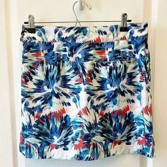 IZOD Golf Skirt Tennis Skort Short Activewear White Blue Red Floral Print Size 2 - Picture 4 of 16